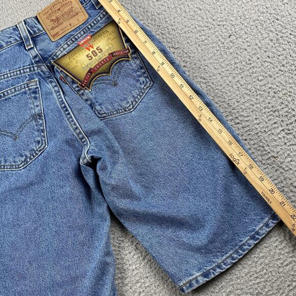VTG Levi’s 505 Regular Fit Bermuda Denim Shorts Women’s Size 7 Medium Wash New - Picture 5 of 12